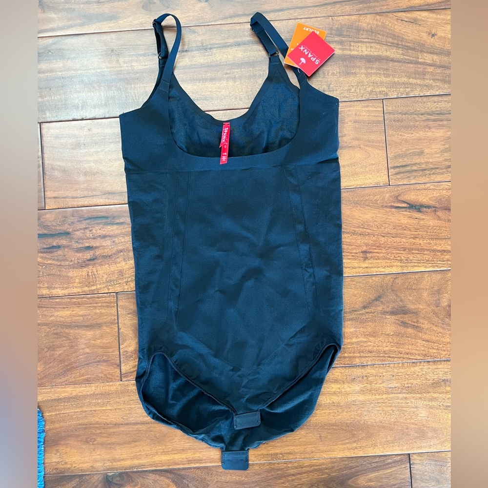SPANX Open Bust Bodysuit in Black NWT
